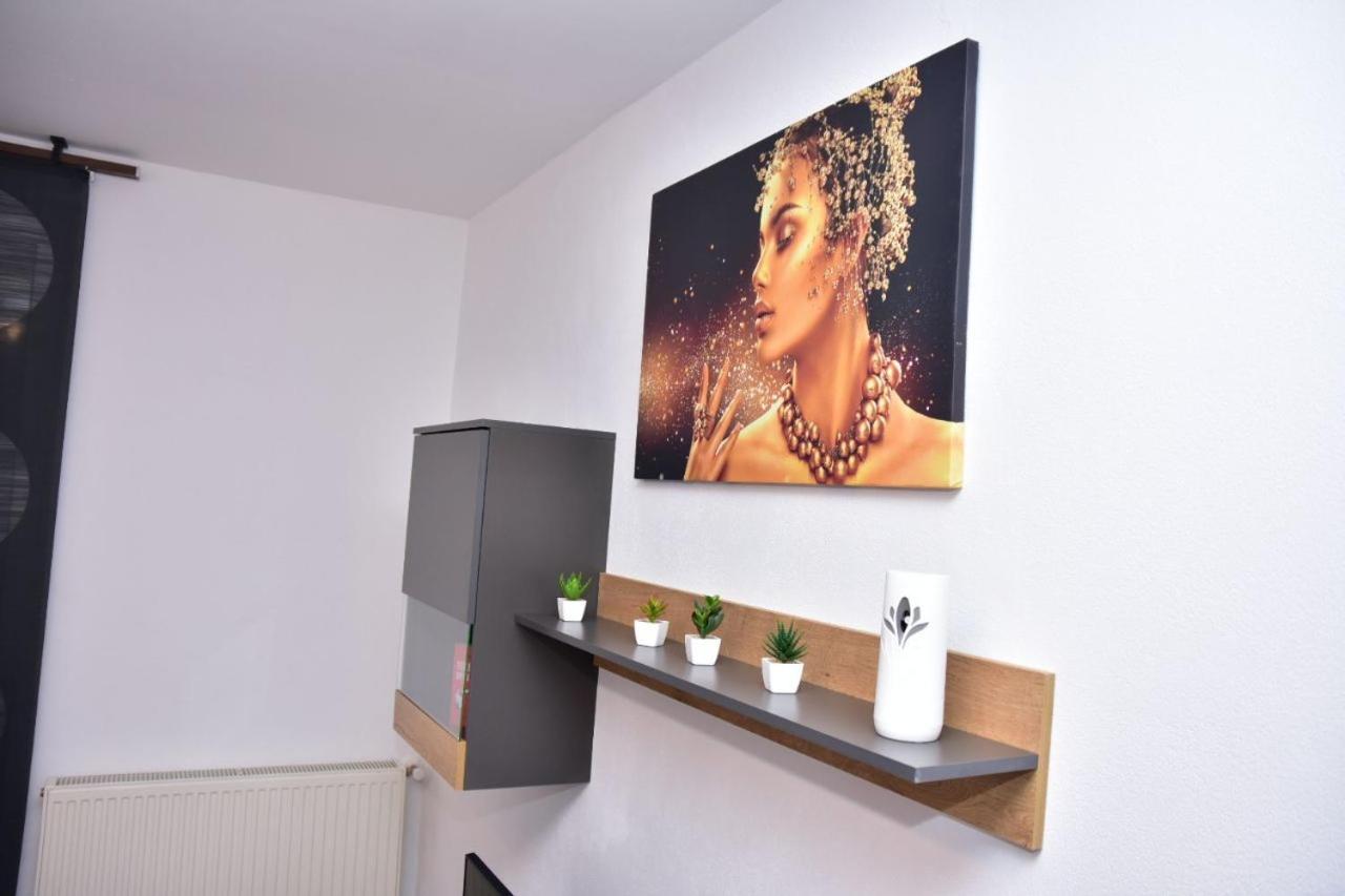 Apartament Dabe Hd Hunedoara Exterior foto