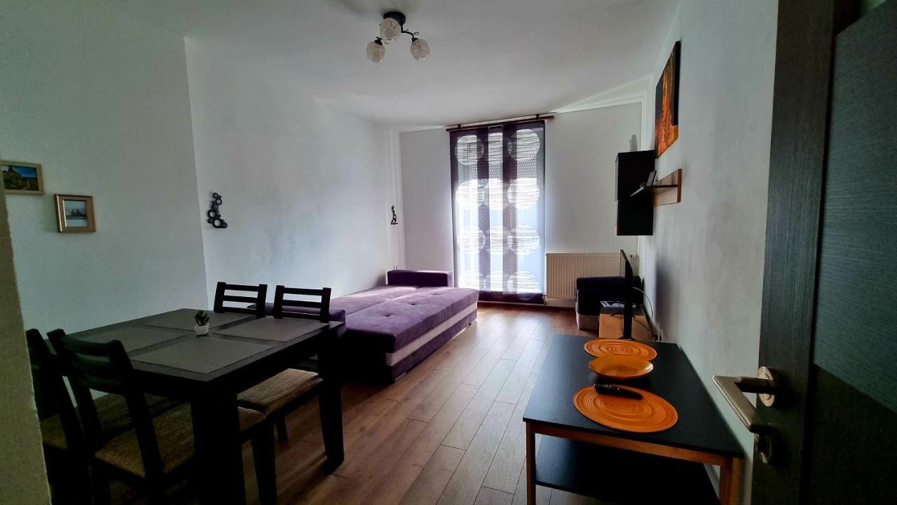 Apartament Dabe Hd Hunedoara Exterior foto