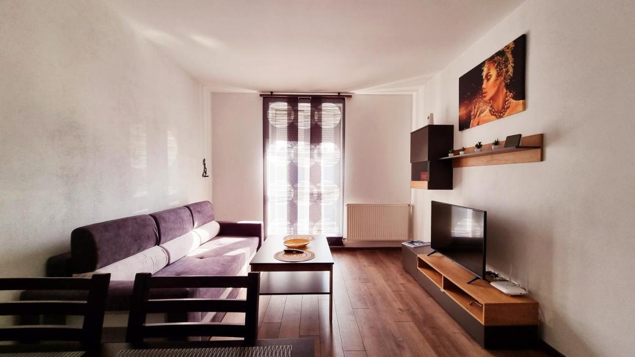 Apartament Dabe Hd Hunedoara Exterior foto