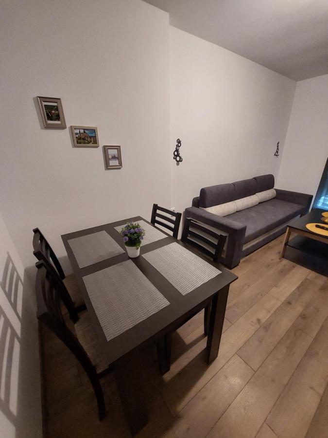Apartament Dabe Hd Hunedoara Exterior foto