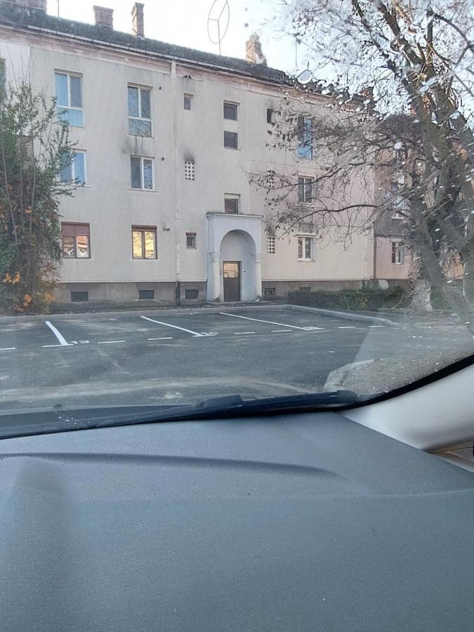 Apartament Dabe Hd Hunedoara Exterior foto